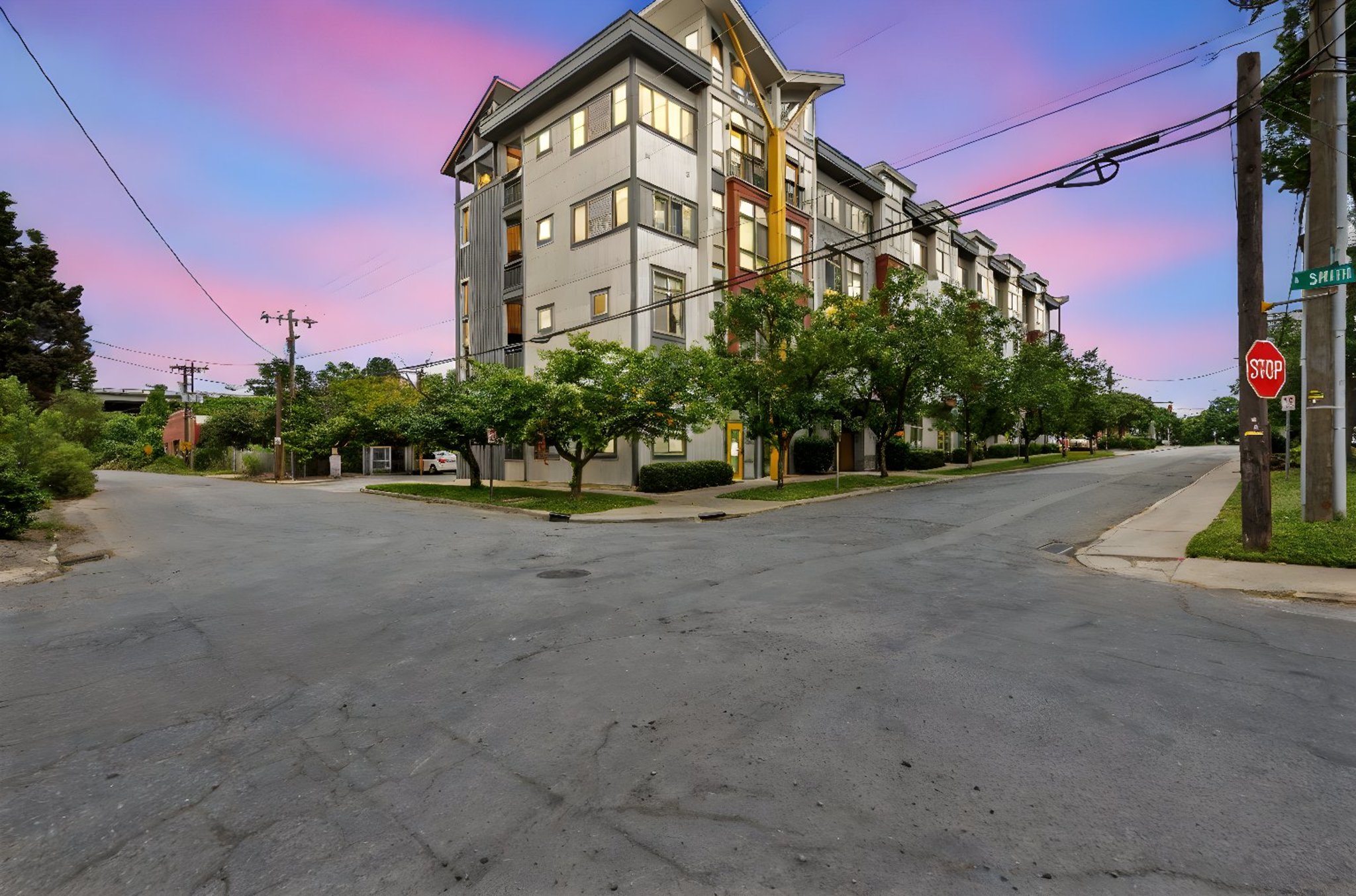 W. Tenth St. 514
