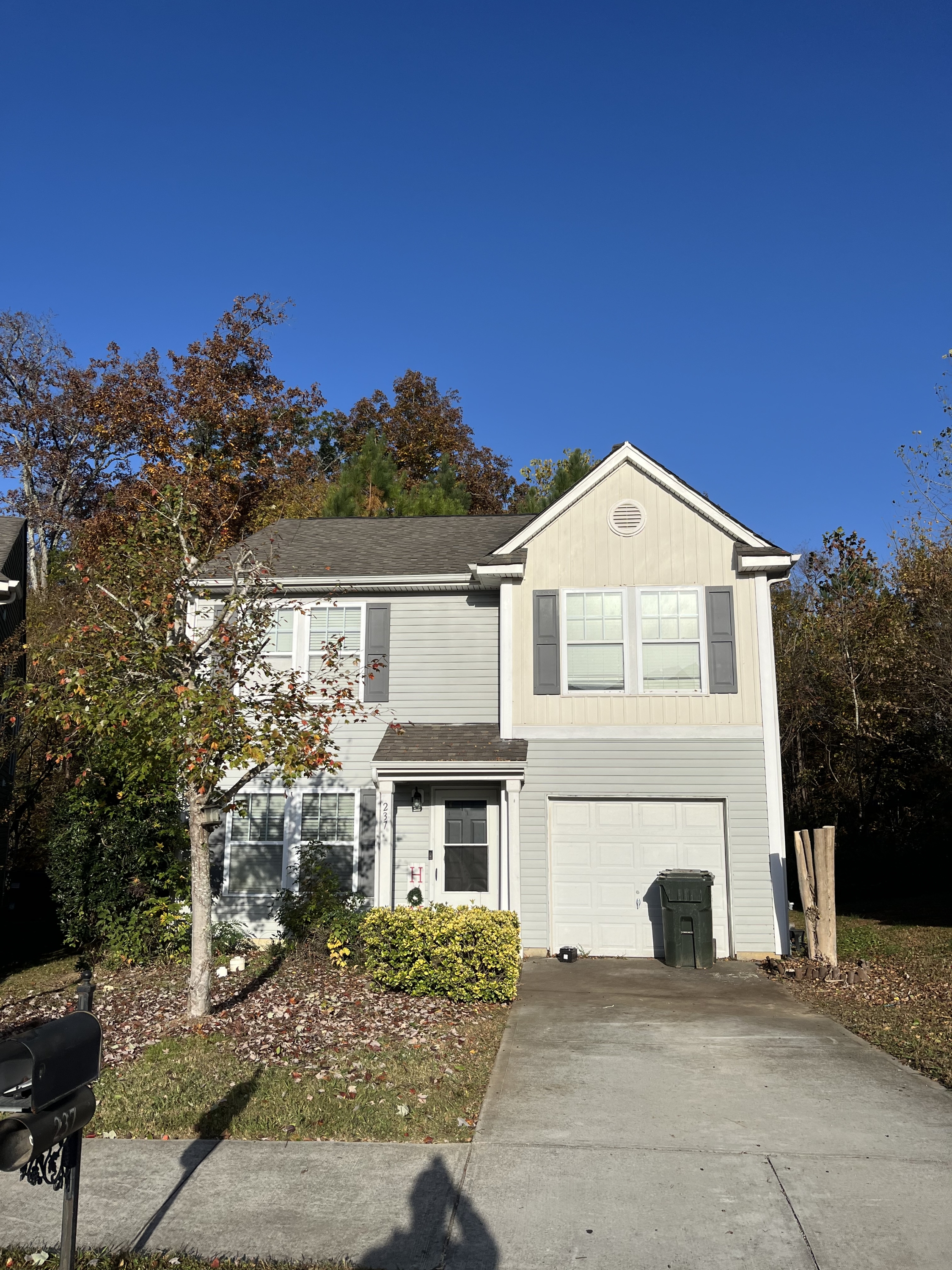 237 Aershire Court